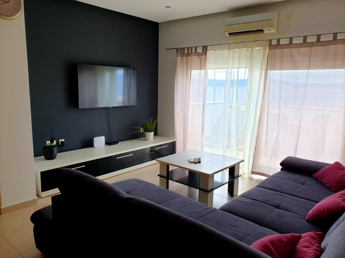 Apartman Lara Crikvenica Zewnętrze zdjęcie